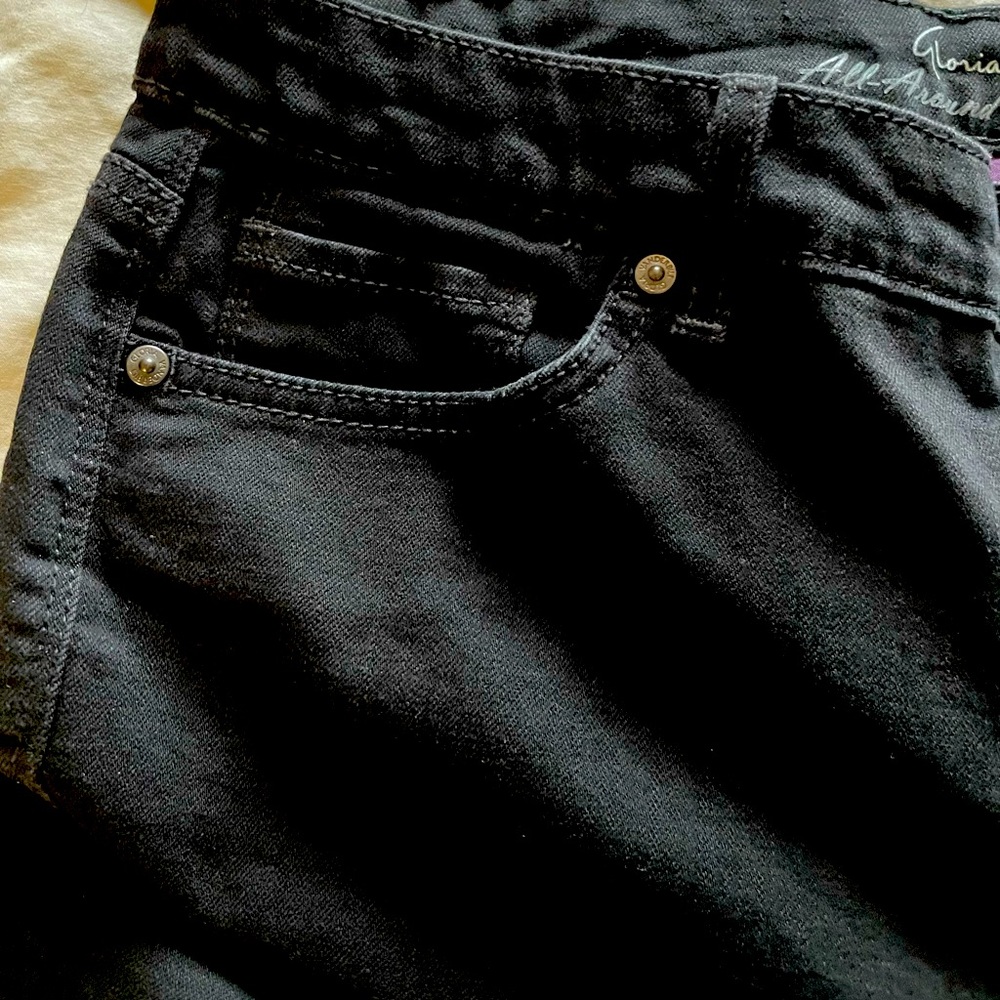 Gloria Vanderbilt Jeans Black slimming Size 12  No tags Never Worn! Lightweight! - Picture 7 of 8